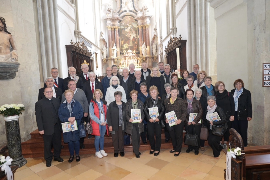 ŽUPNIK I CRKVENI PJEVAČI IZ NEDELIŠĆA, DUNJKOVCA I SLAKOVCA NA OBILJEŽAVANJU POGIBIJE PETRA ZRINSKOG I FRANA KRSTE FRANKOPANA U WIENER NEUSTADTU